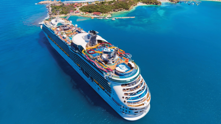 Royal-Caribbean-Cruise _Which-Ships-Are-The-Best_navigator-of-the-seas_01