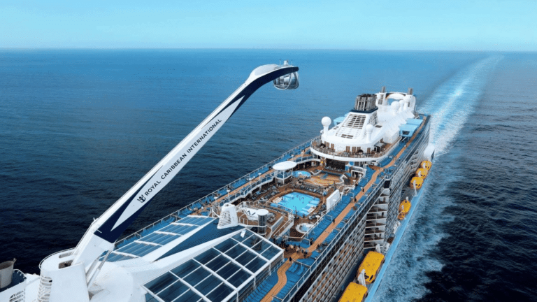 Royal-Caribbean-Cruise _Which-Ships-Are-The-Best_quantum-of-the-seas_01